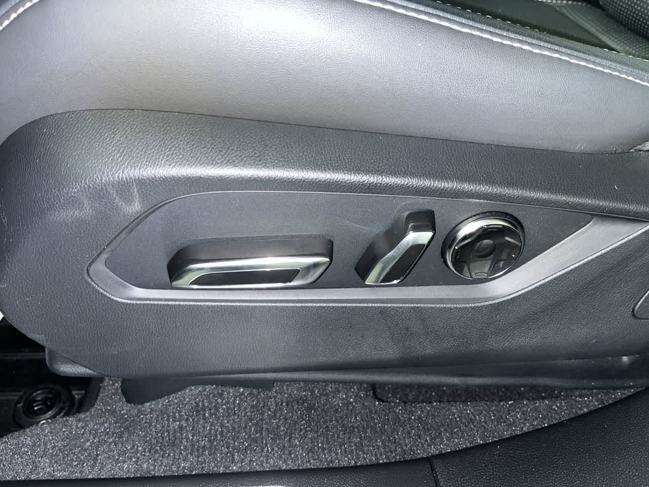 2025 Acura RDX w/Technology Package