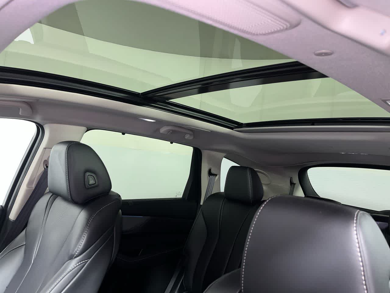 2025 Acura MDX w/Technology Package