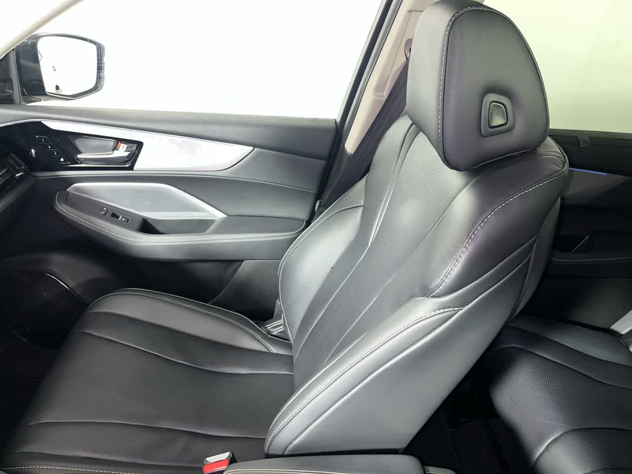 2025 Acura MDX w/Technology Package