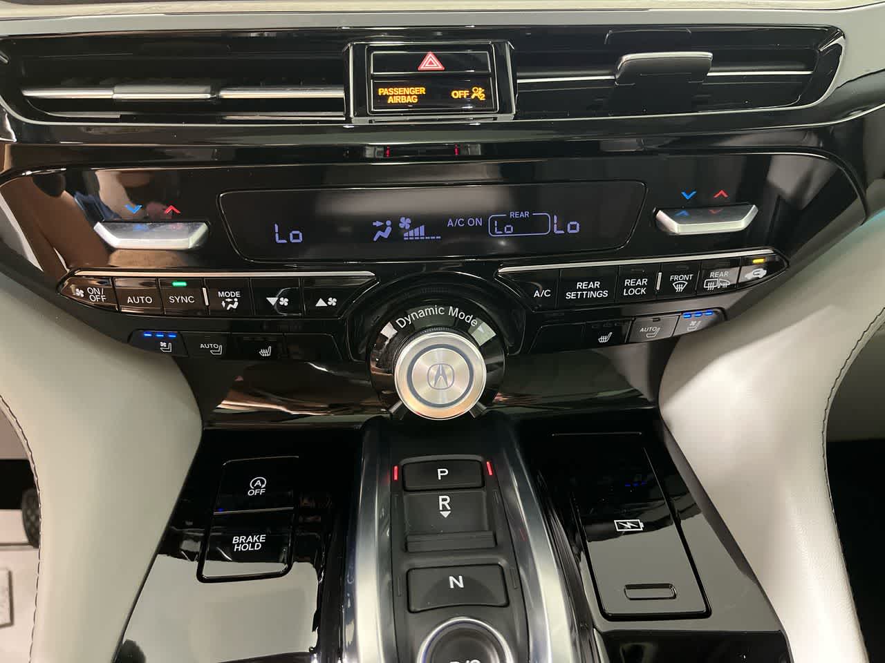 2022 Acura MDX w/Advance Package