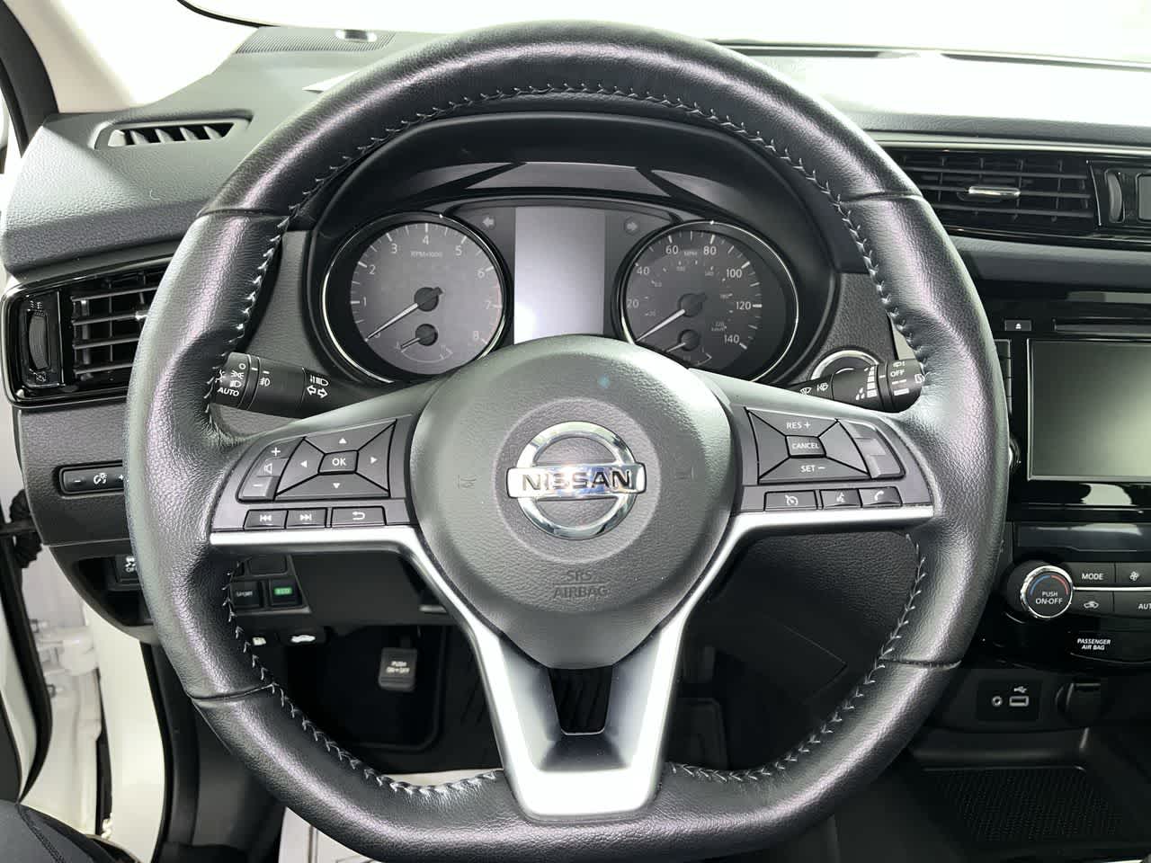 2022 Nissan Rogue Sport SV