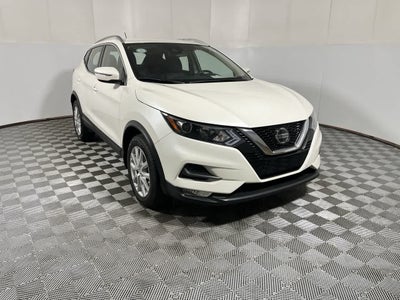 2022 Nissan Rogue Sport SV