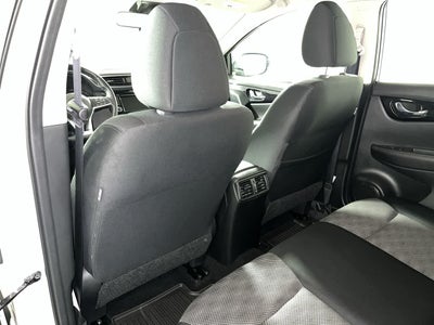 2022 Nissan Rogue Sport SV
