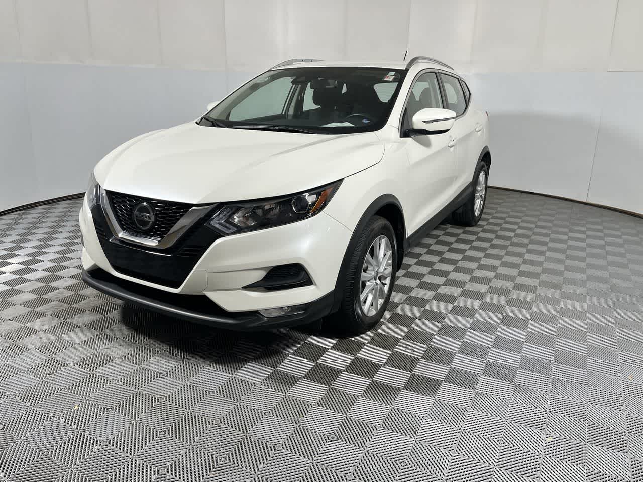 2022 Nissan Rogue Sport SV