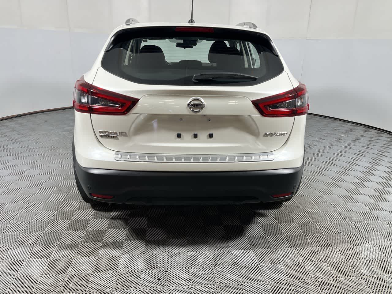2022 Nissan Rogue Sport SV