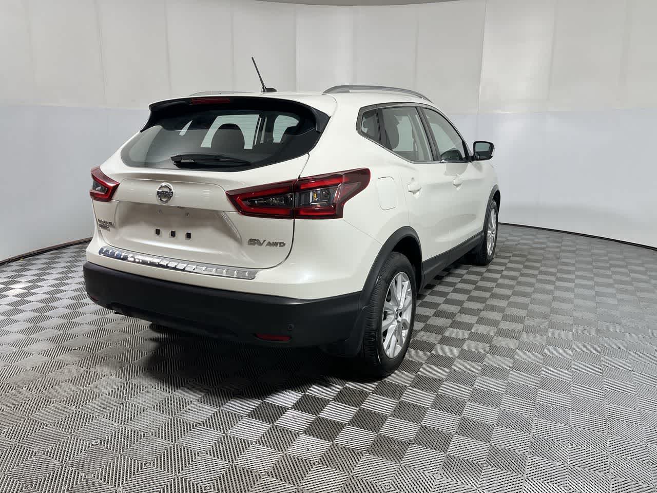 2022 Nissan Rogue Sport SV