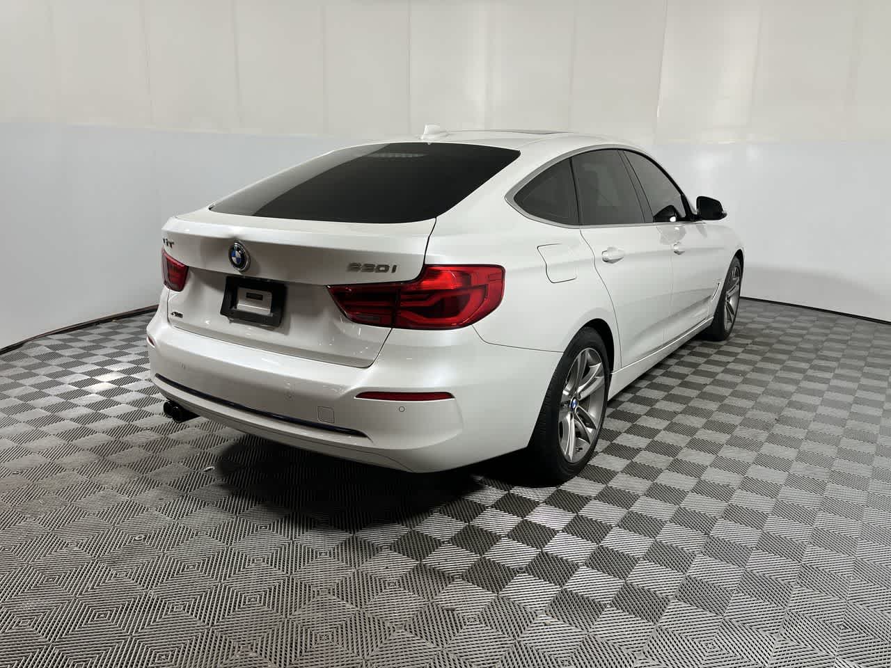 2017 BMW 330i xDrive 330i xDrive