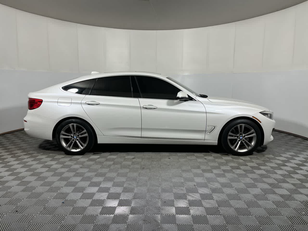 2017 BMW 330i xDrive 330i xDrive