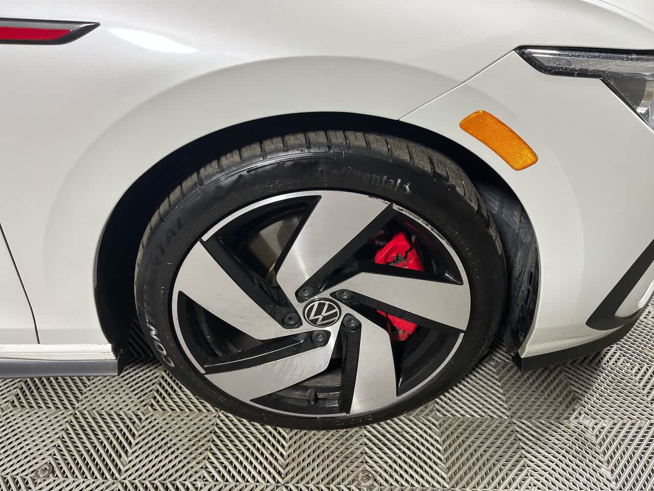 2023 Volkswagen Golf GTI SE