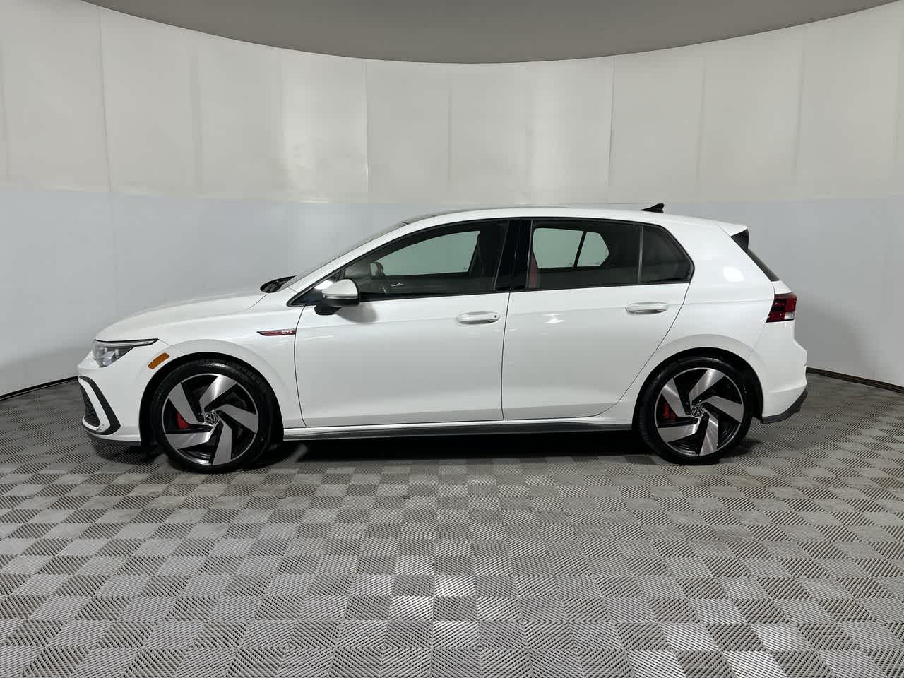 2023 Volkswagen Golf GTI SE