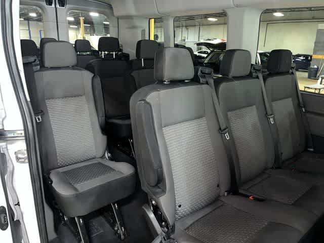 2024 Ford Transit Passenger Wagon XLT