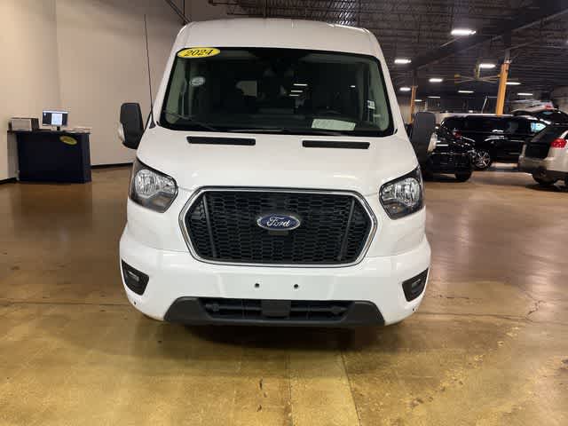 2024 Ford Transit Passenger Wagon XLT