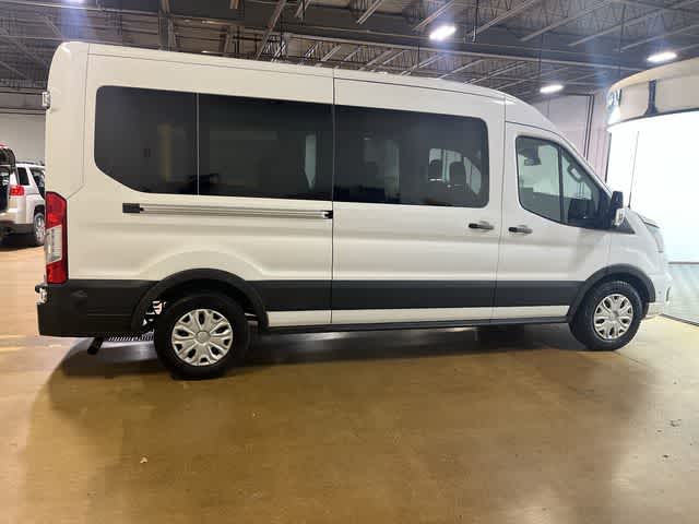 2024 Ford Transit Passenger Wagon XLT