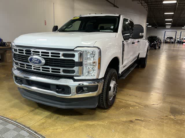 2026 Ford Super Duty F-350 DRW Pickup XLT