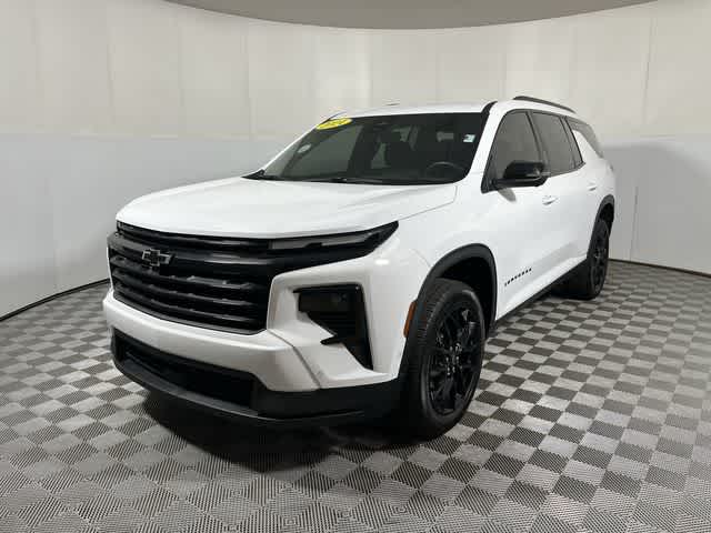 2024 Chevrolet Traverse FWD LT