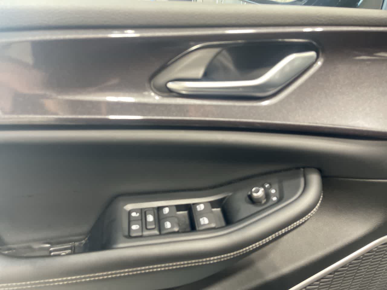 2022 Jeep Grand Cherokee Altitude