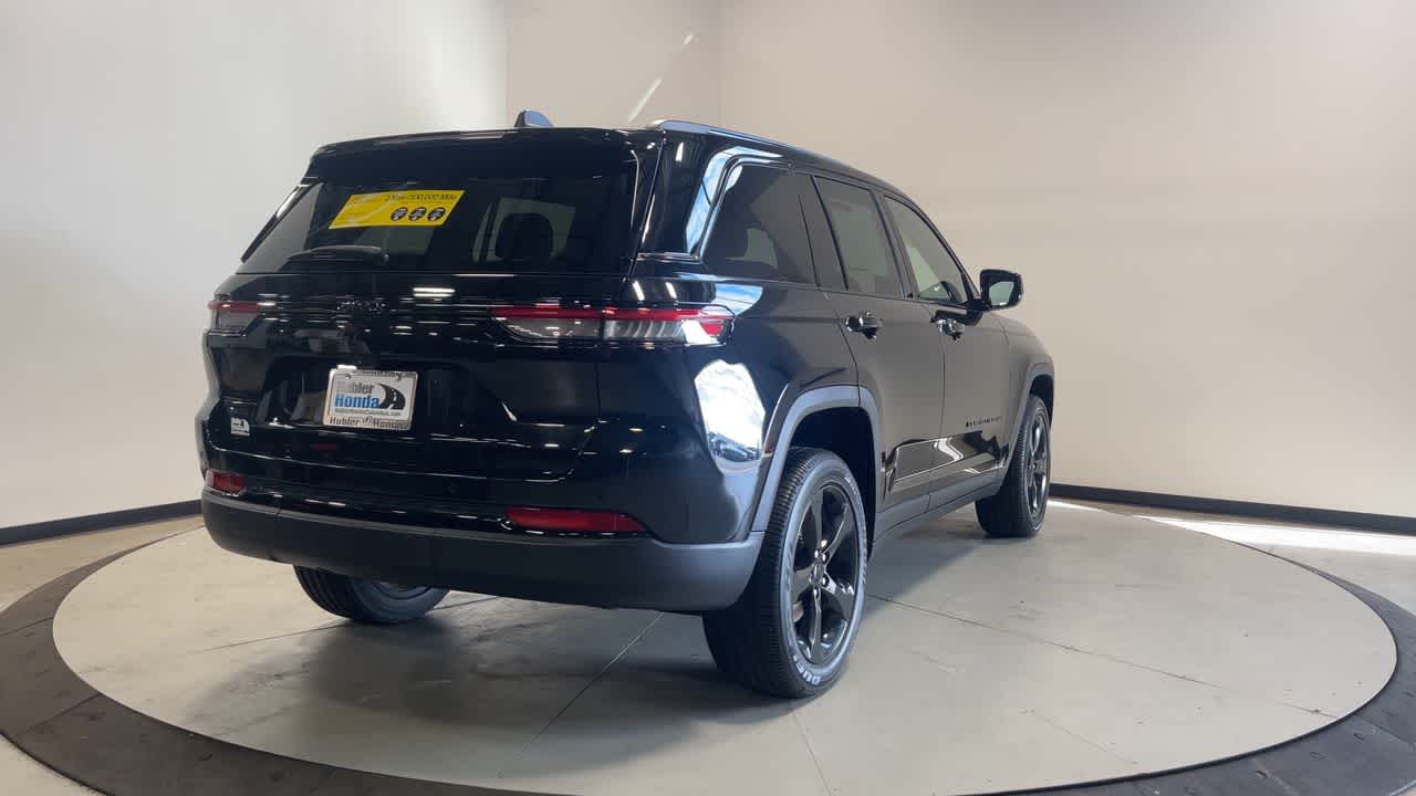 2022 Jeep Grand Cherokee Altitude
