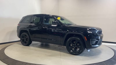 2022 Jeep Grand Cherokee Altitude