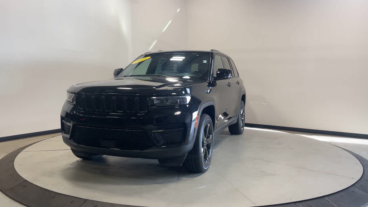 2022 Jeep Grand Cherokee Altitude