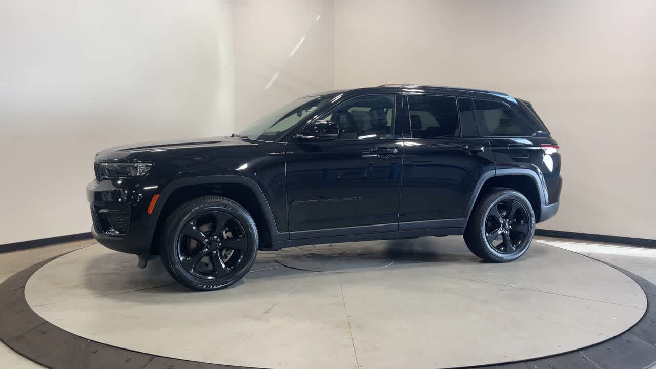 2022 Jeep Grand Cherokee Altitude