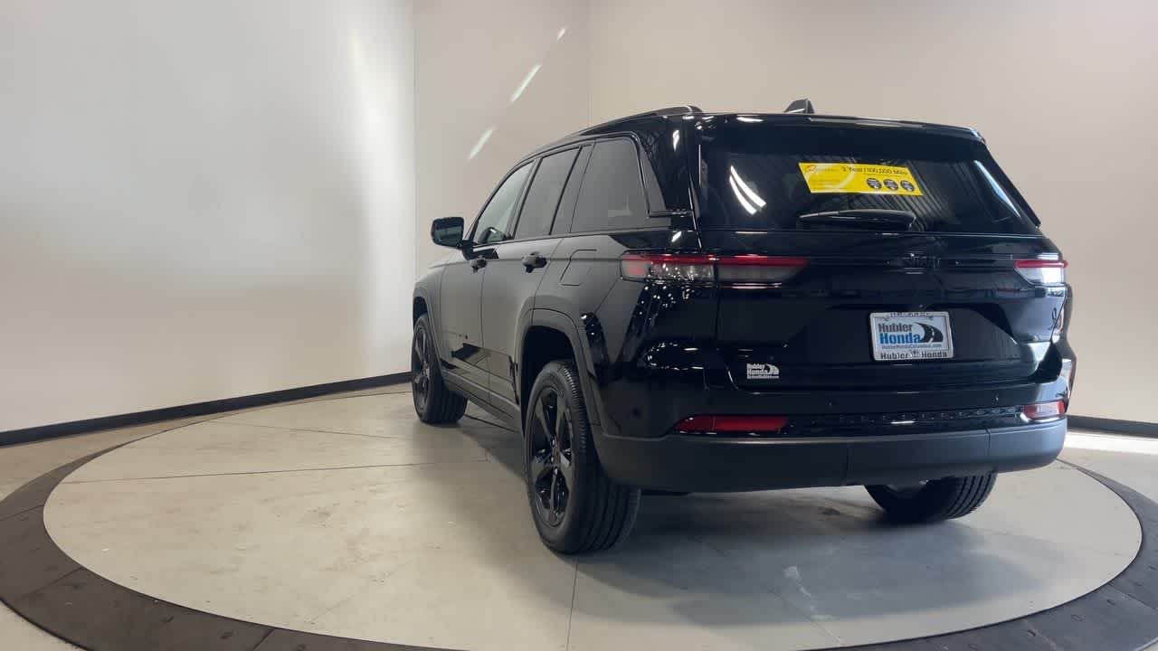 2022 Jeep Grand Cherokee Altitude