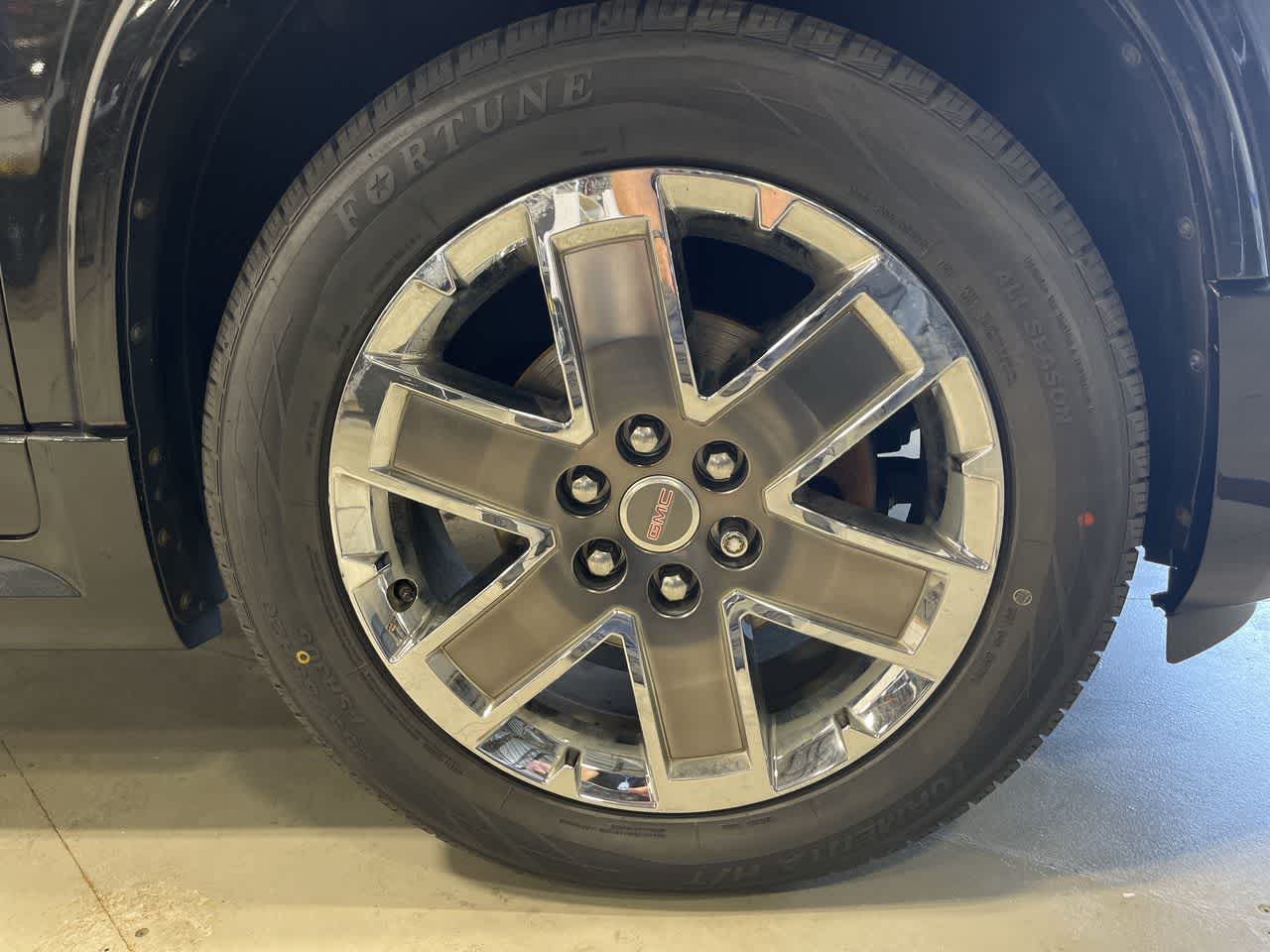 2012 GMC Acadia Denali