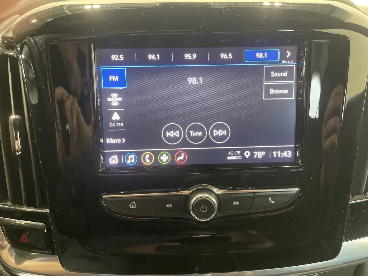 2023 Chevrolet Traverse LT Cloth