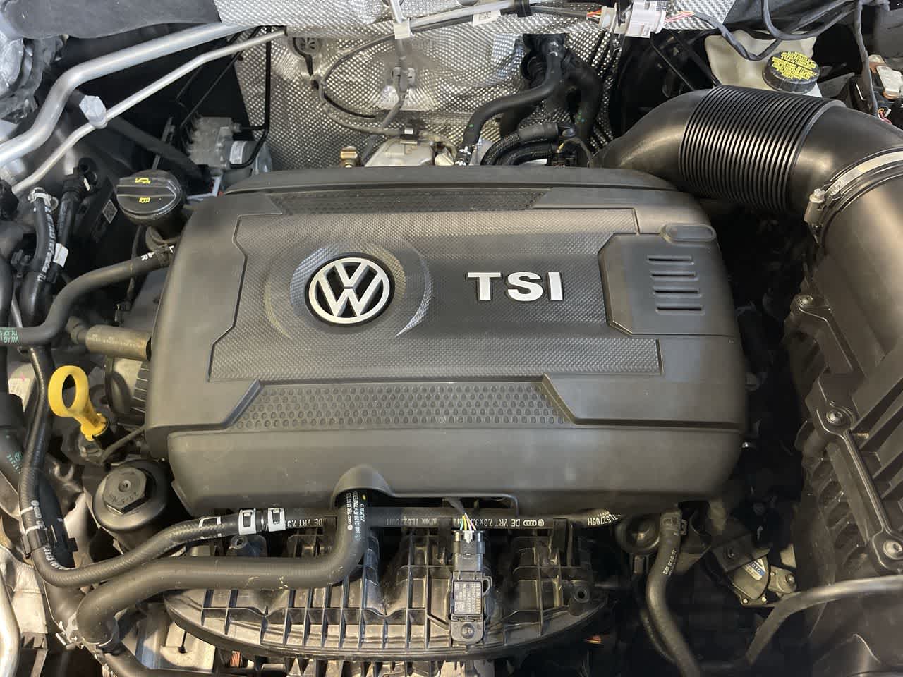 2023 Volkswagen Atlas Cross Sport 2.0T SEL R-Line Black