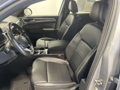 2023 Volkswagen Atlas Cross Sport 2.0T SEL R-Line Black