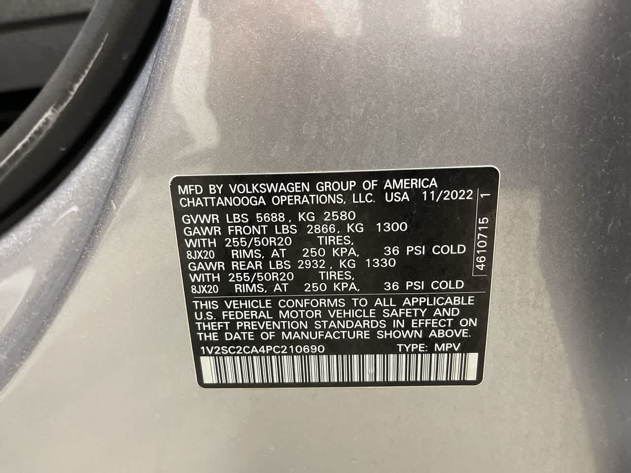2023 Volkswagen Atlas Cross Sport 2.0T SEL R-Line Black