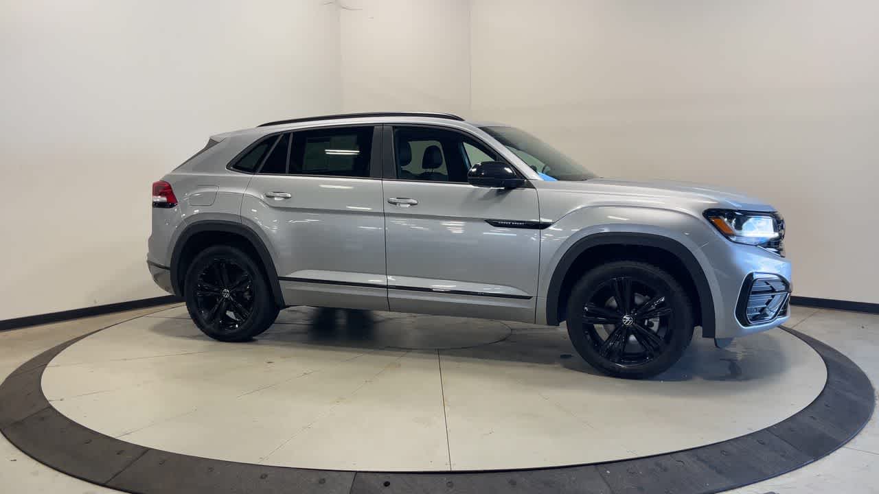 2023 Volkswagen Atlas Cross Sport 2.0T SEL R-Line Black