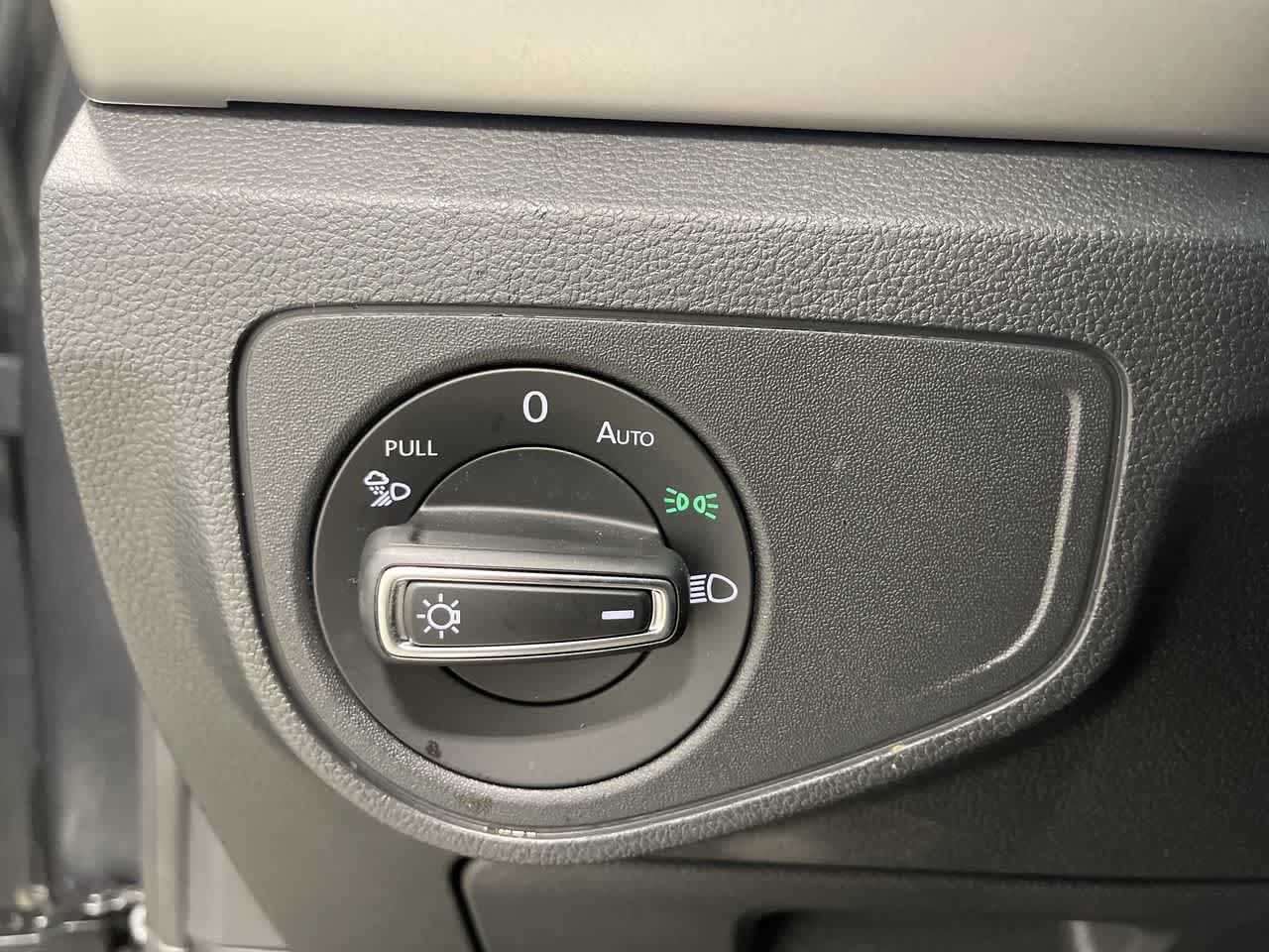 2023 Volkswagen Atlas 2.0T SE w/Technology