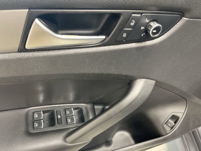2014 Volkswagen Passat S