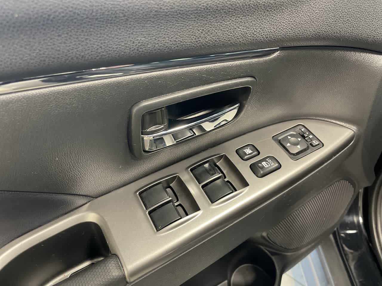 2024 Mitsubishi Outlander Sport SE