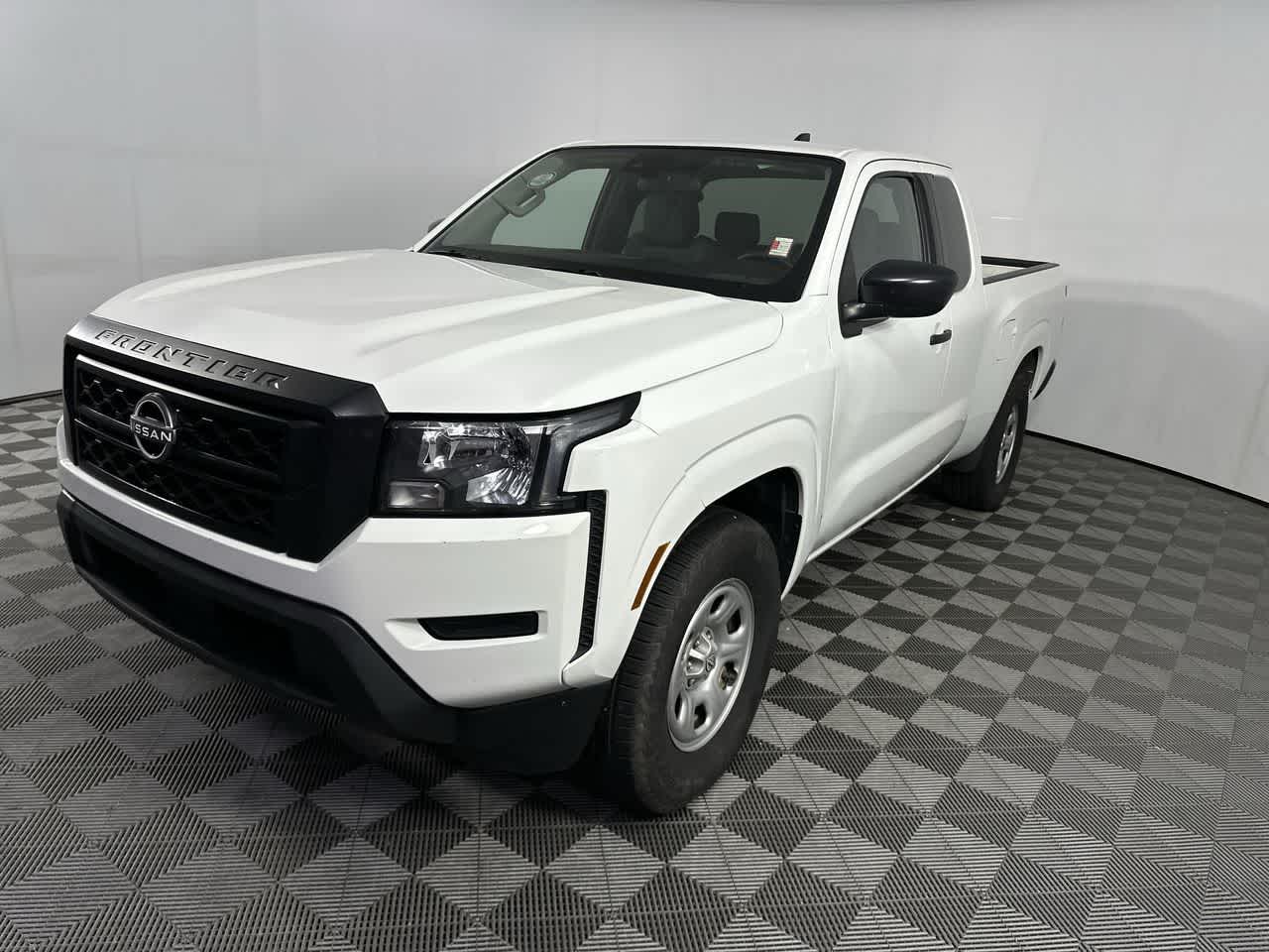 2023 Nissan Frontier S