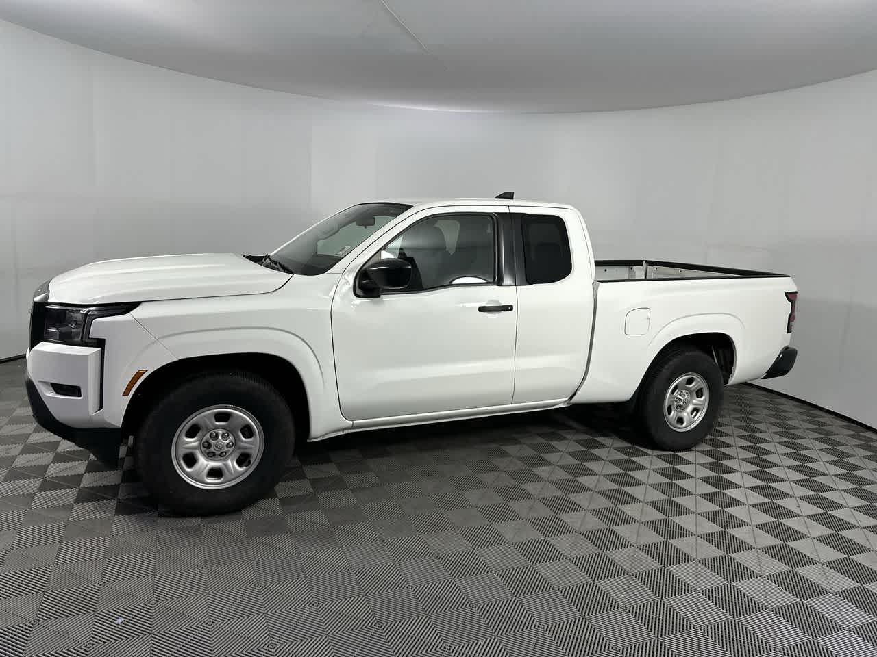 2023 Nissan Frontier S