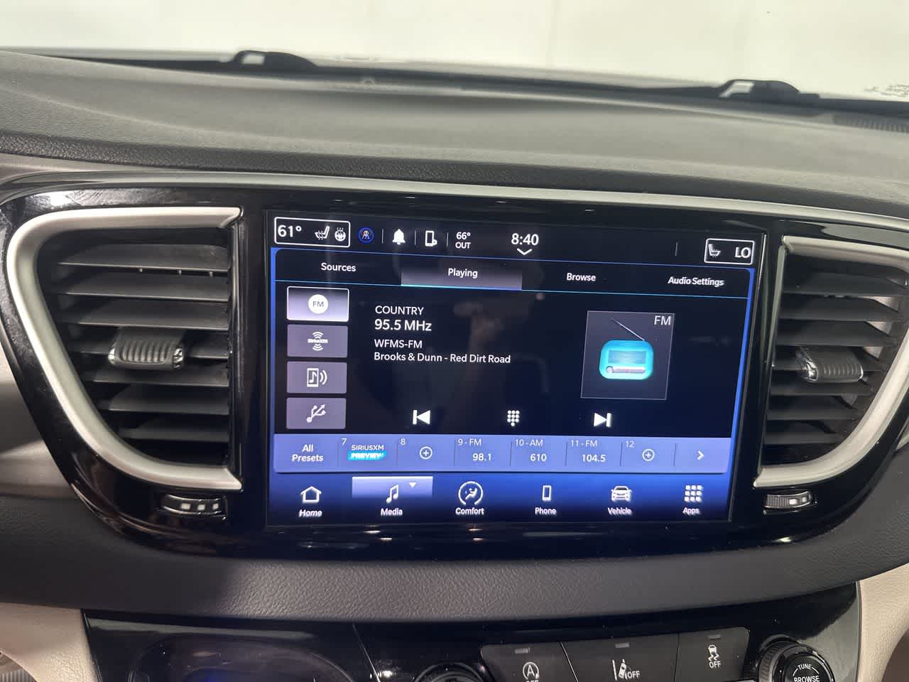 2022 Chrysler Pacifica Touring L