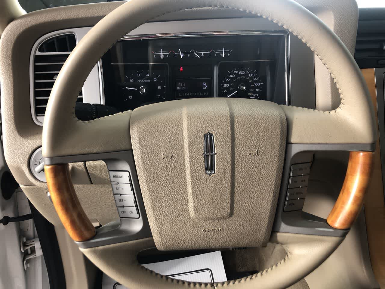 2010 Lincoln Navigator Base