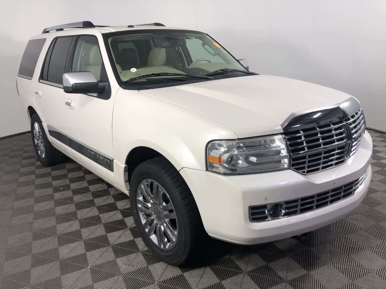 2010 Lincoln Navigator Base