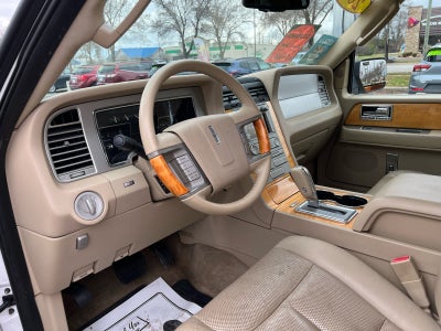 2010 Lincoln Navigator Base