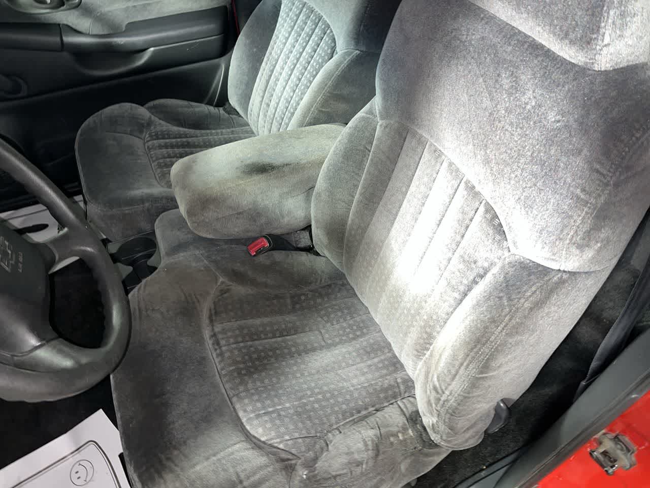 2000 Chevrolet S10 LS