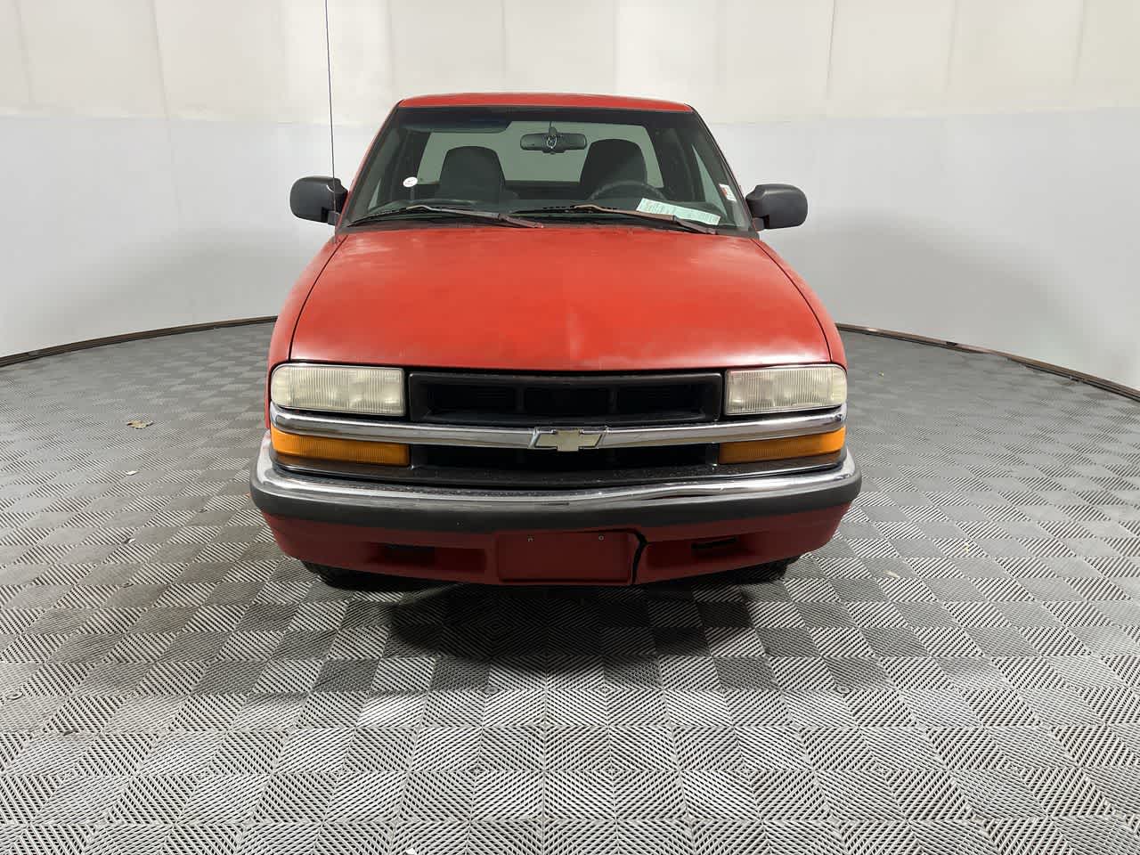 2000 Chevrolet S10 LS