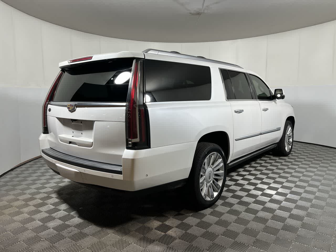 2018 Cadillac Escalade ESV Platinum