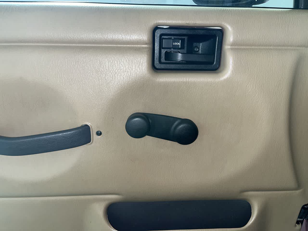 2001 Jeep Wrangler Sahara