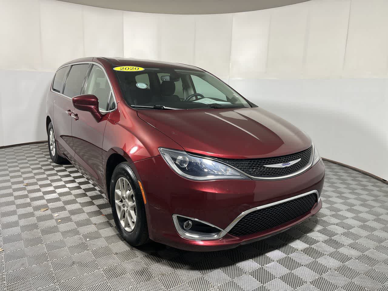 2020 Chrysler Pacifica Touring