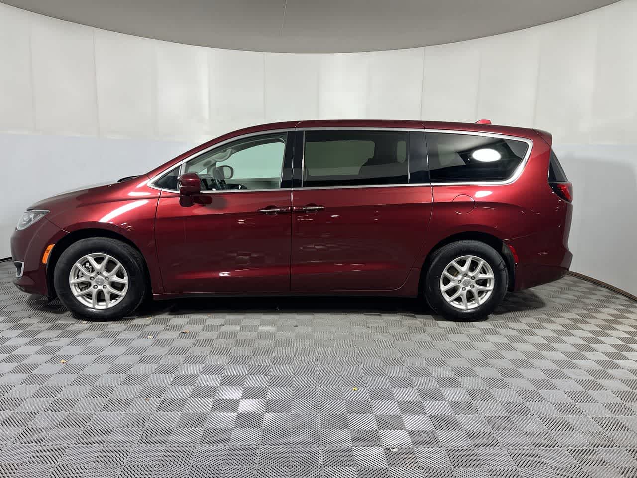 2020 Chrysler Pacifica Touring