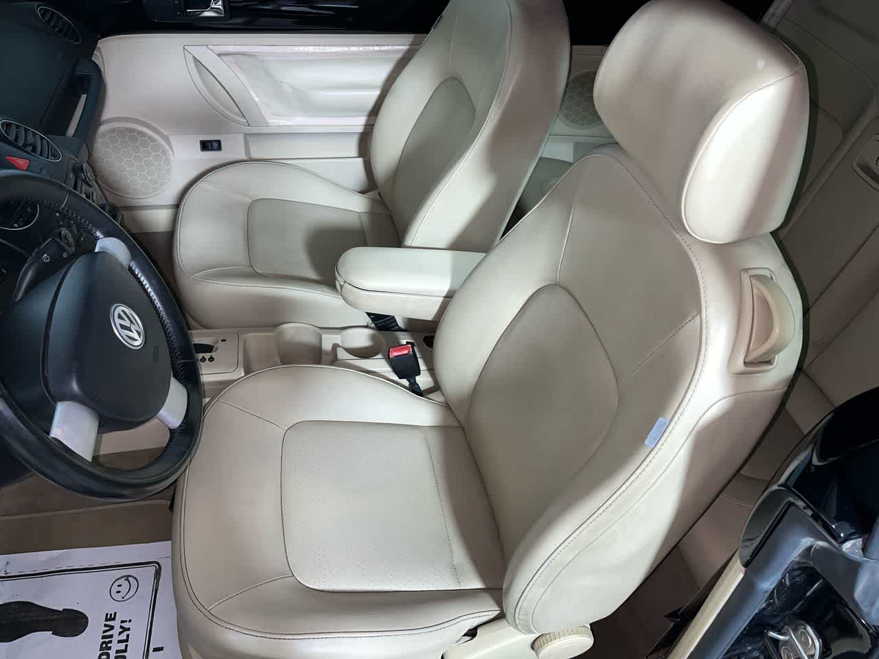 2008 Volkswagen New Beetle Convertible SE
