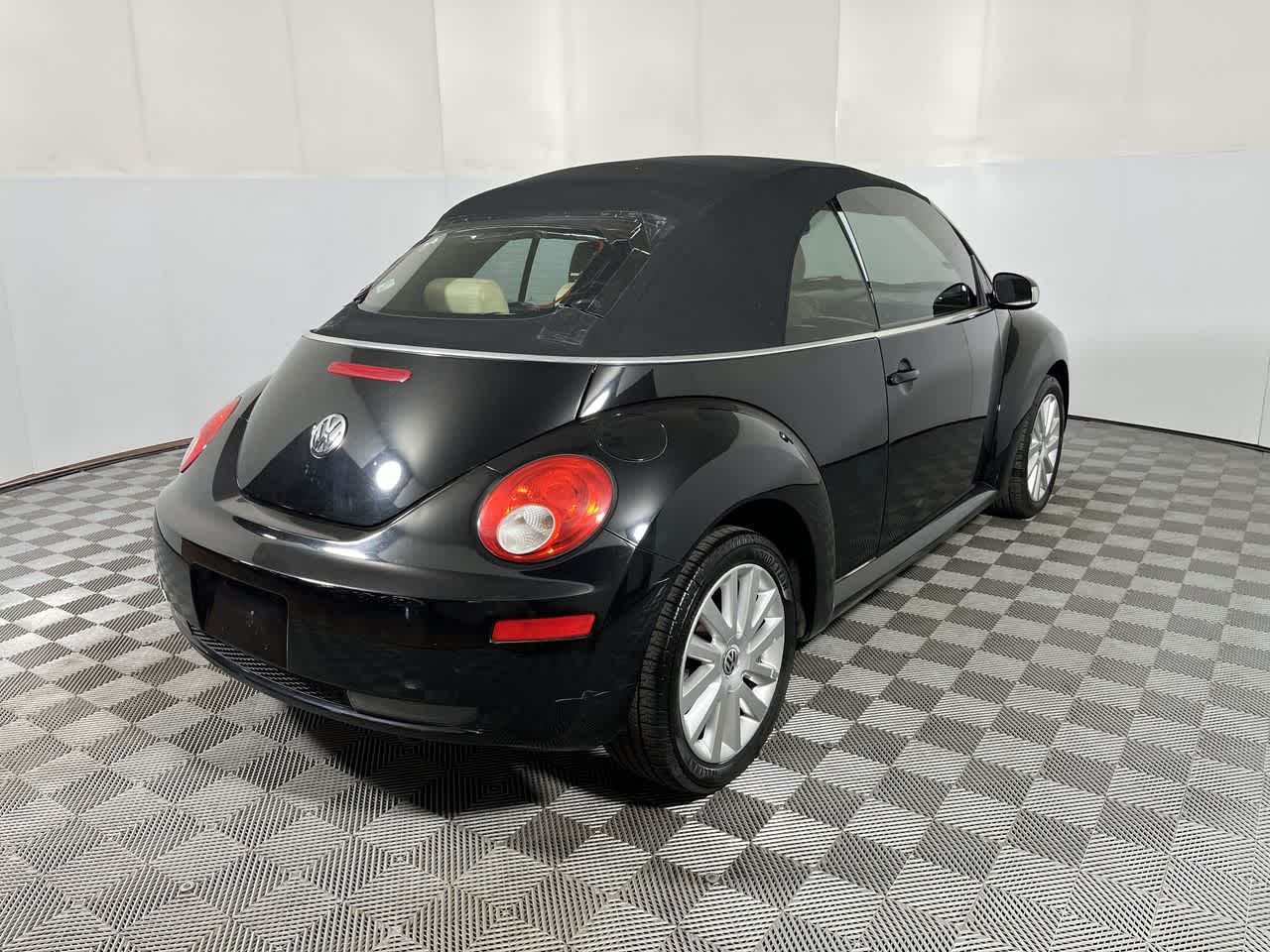 2008 Volkswagen New Beetle Convertible SE