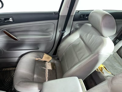 2004 Volkswagen Passat Sedan GLS