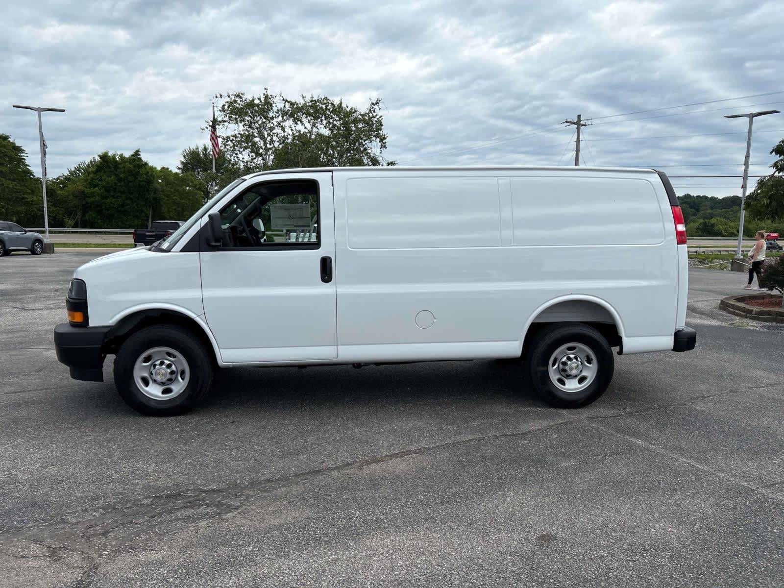2026 Chevrolet Express Cargo WT